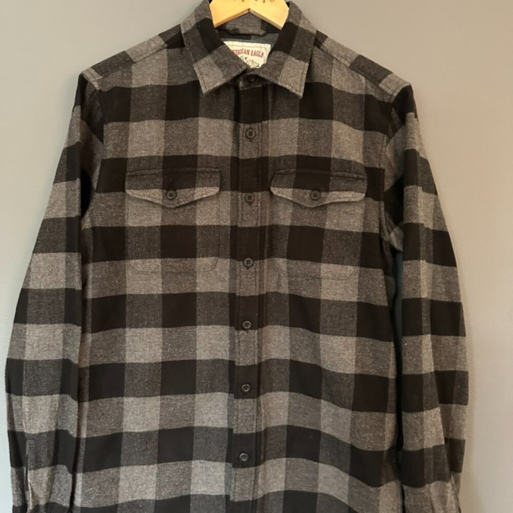 American Eagle Iconic Flannel Button Down Size Sm… - image 3
